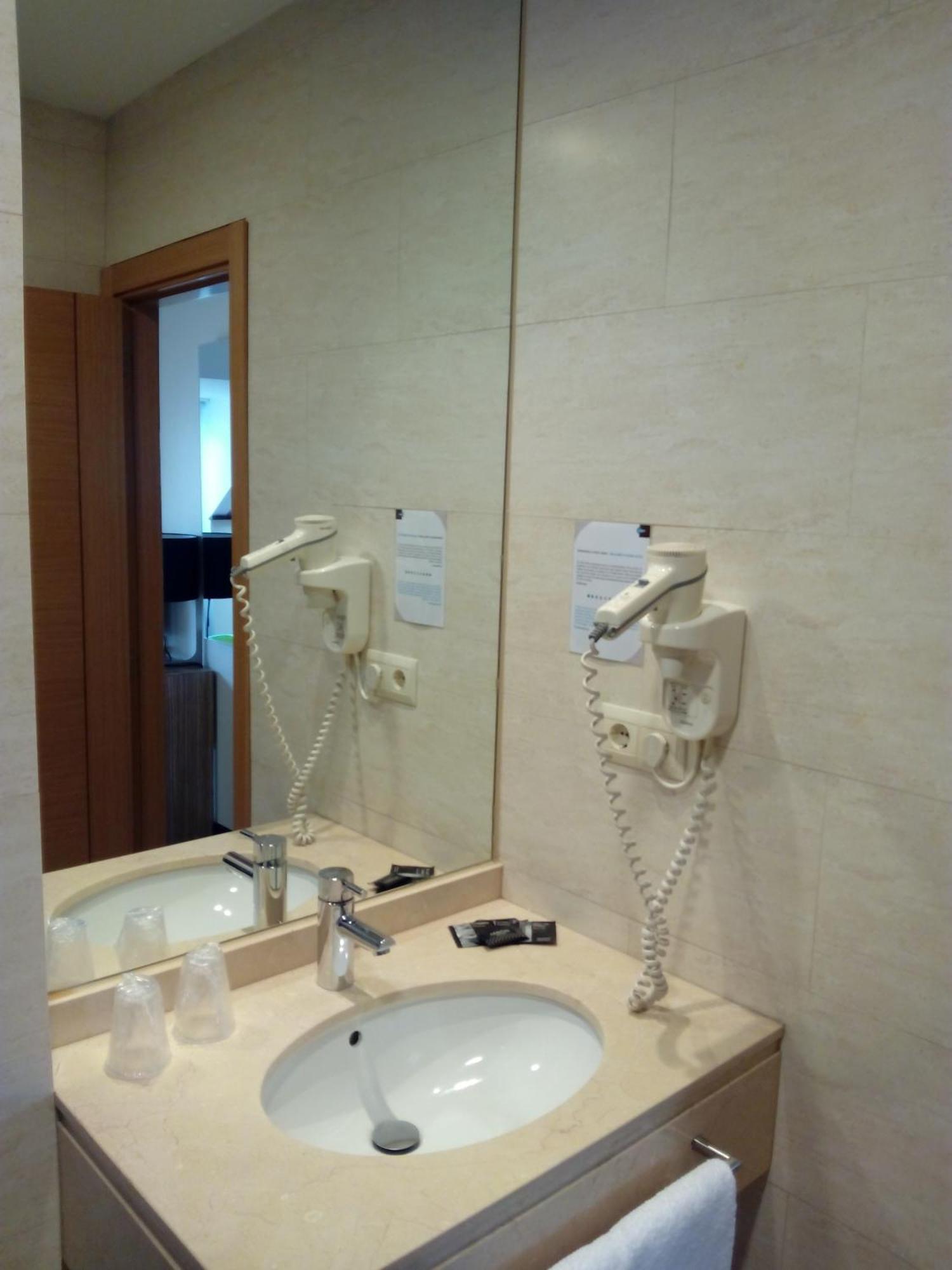 Hotel Moon A Coruña Cameră foto